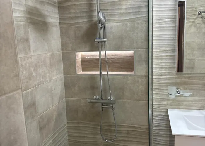 хрис 公寓 多布里奇